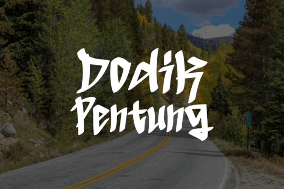 Dodik Pentung: A Display Font for Bold Expression